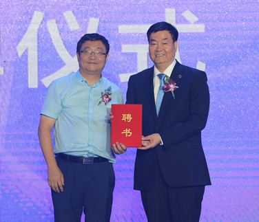 重磅！三八婦樂袁曉峰受聘為西安工程大學(xué)客座教授